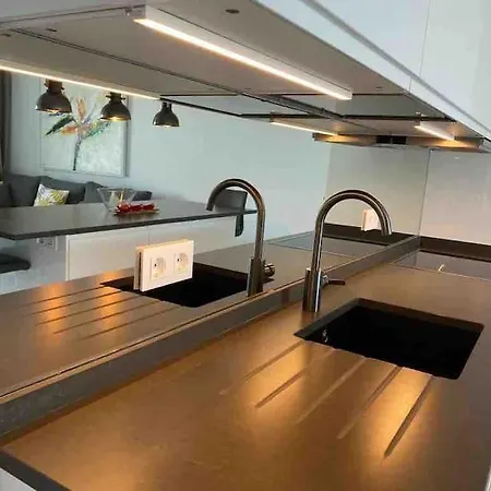 Appartamento Modern, Spacious 3 Bedroom With Sea View Málaga