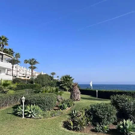 Modern, Spacious 3 Bedroom With Sea View Appartamento *