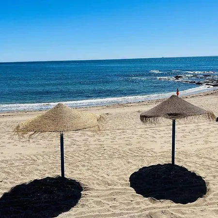 Modern, Spacious 3 Bedroom With Sea View *